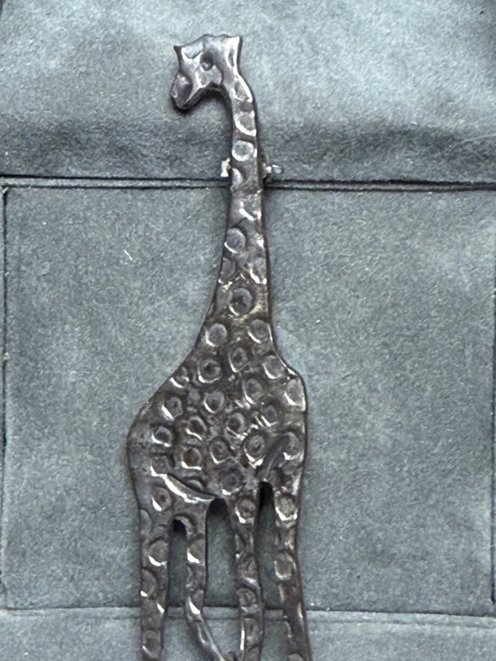 Sterling Silver Giraffe Pin
